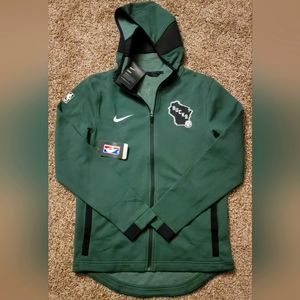 NBA Milwaukee Bucks Nike Youth Large Zippered Hoodie NWT